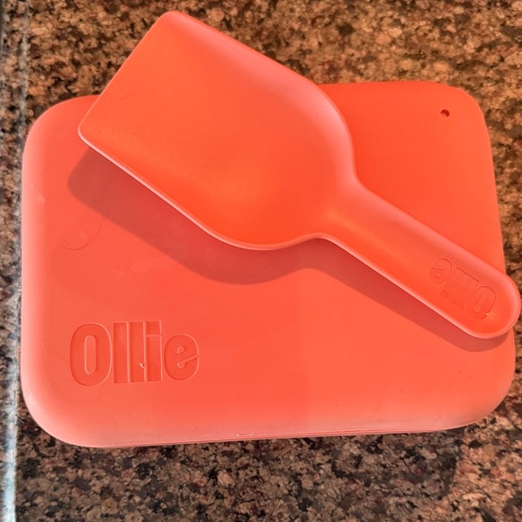 Ollie Other - Ollie Coral Food Storage Set